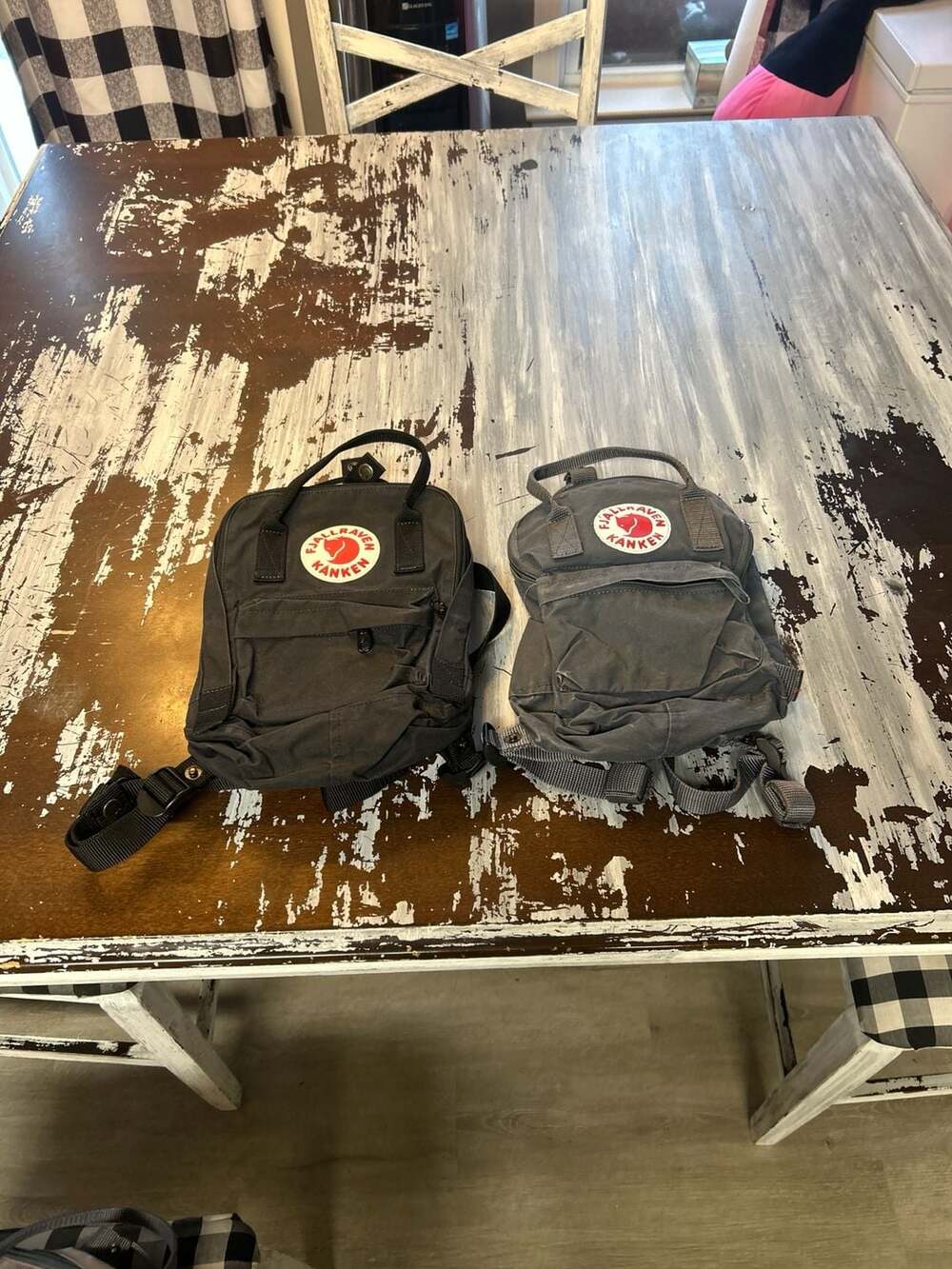 Set of 2 Fjallraven Kanken Mini Backpacks Black and Graphite Grey